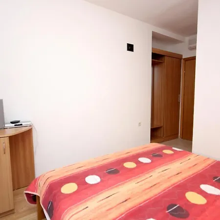 Affittacamere Double 8144e Zaglav