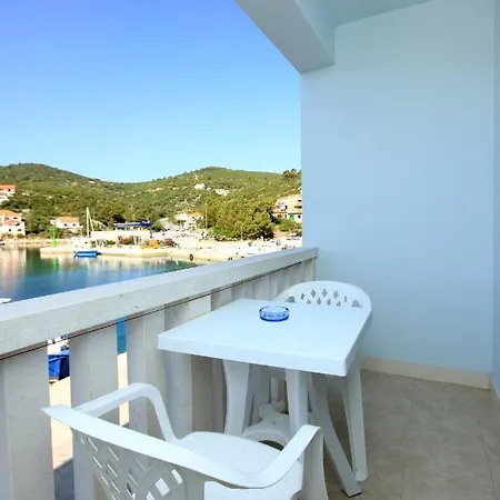 Pensión Double 8144e